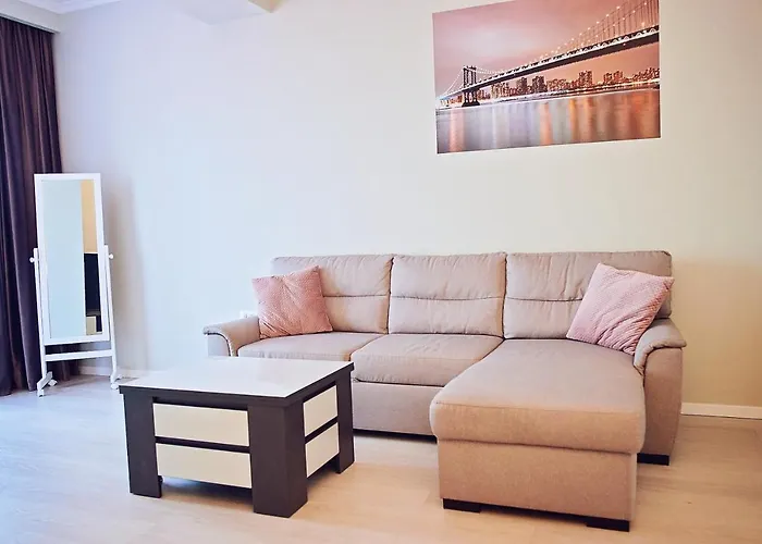 Alexis Neversea Daire Köstence