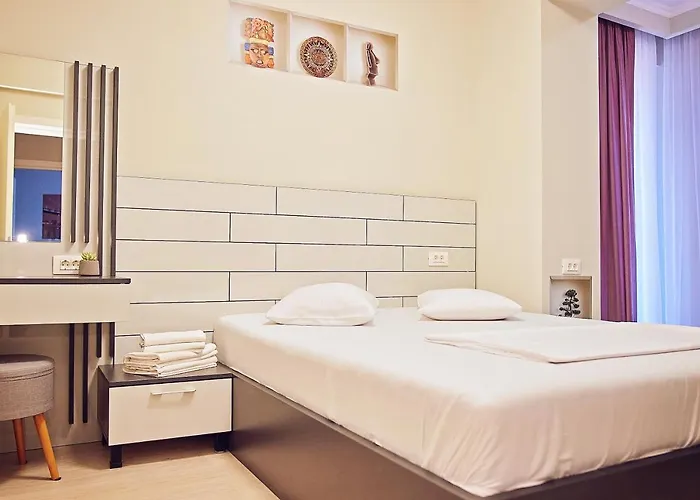 Alexis Neversea Daire